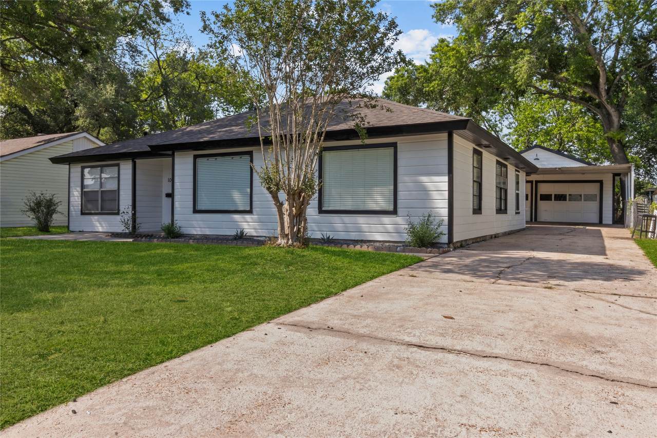 1006 Shepherd Drive - Photo 1