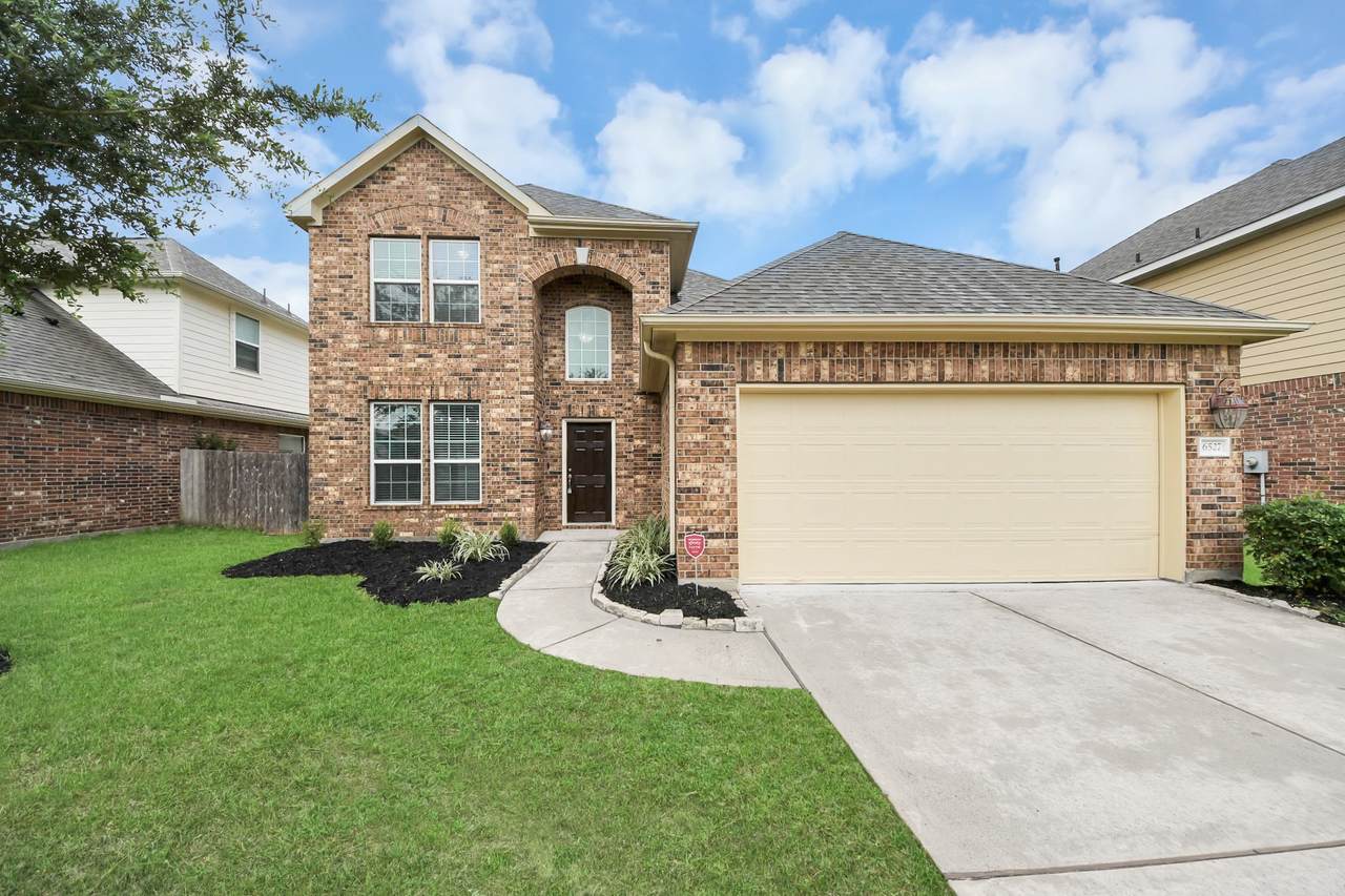 6527 Hunters Trace Lane - Photo 1