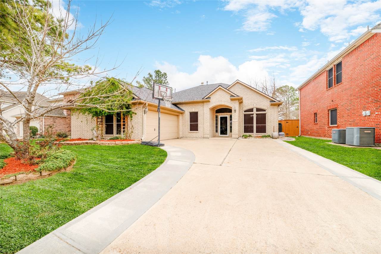 2634 Long Leaf Drive - Photo 1