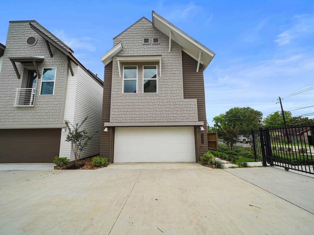 7504 Carver Road - Photo 1