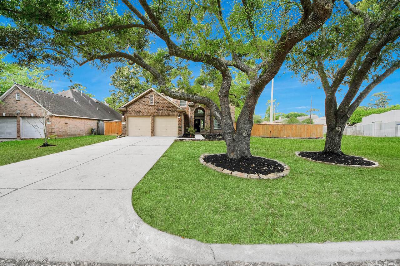 19219 Kristen Pine Drive - Photo 1