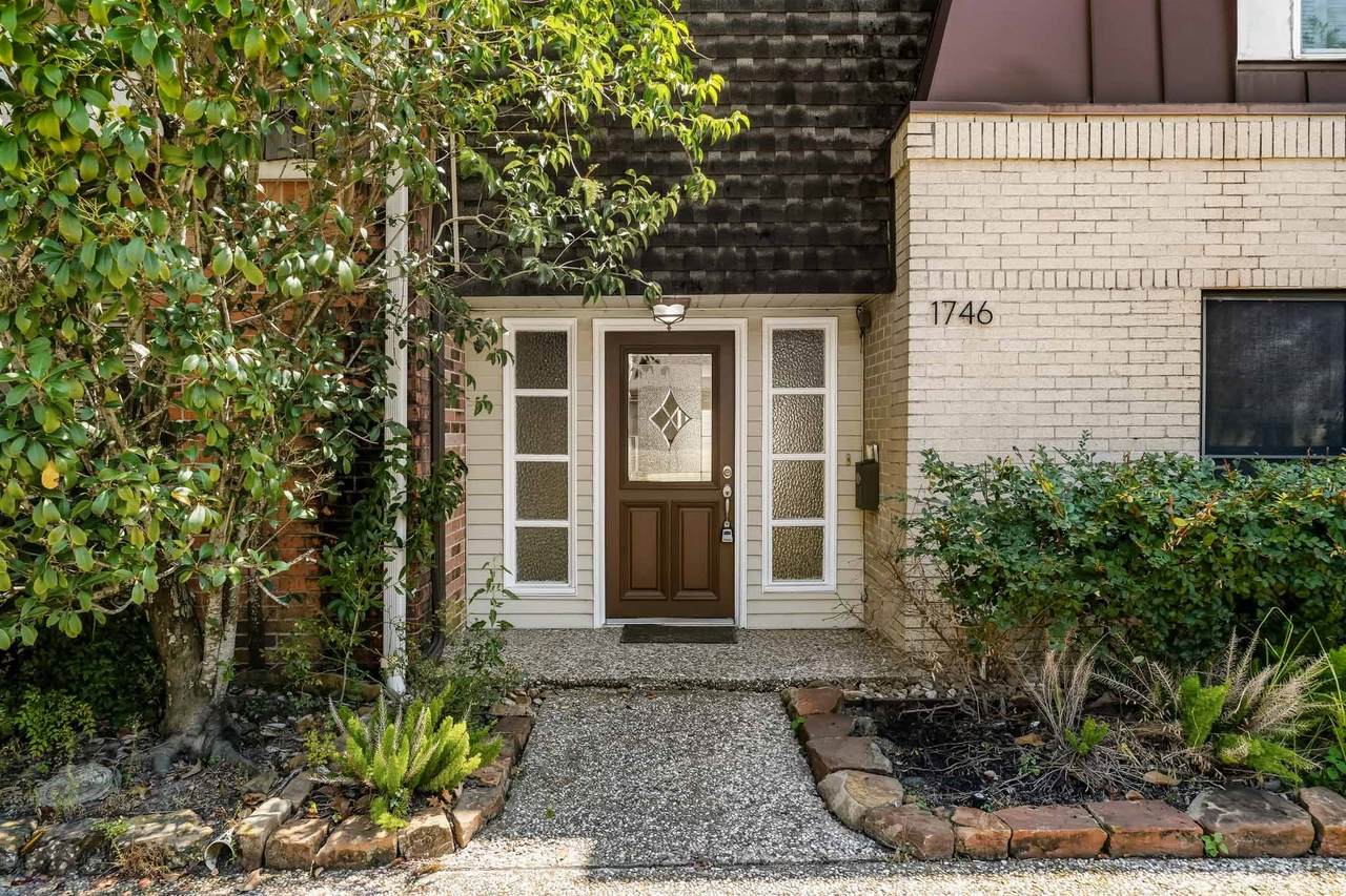 1746 Gessner - Photo 1