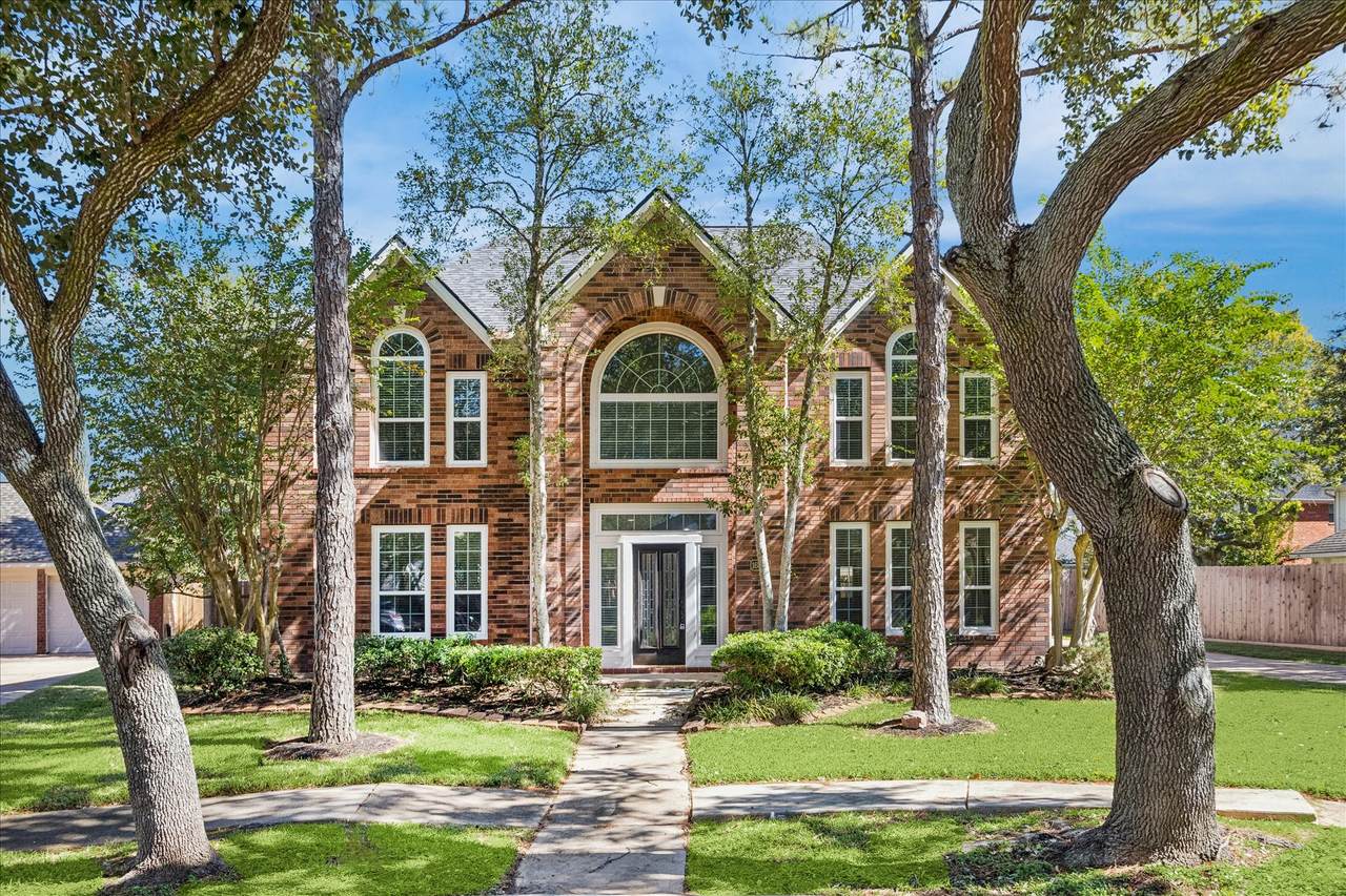 16802 Willow Bend Court - Photo 1