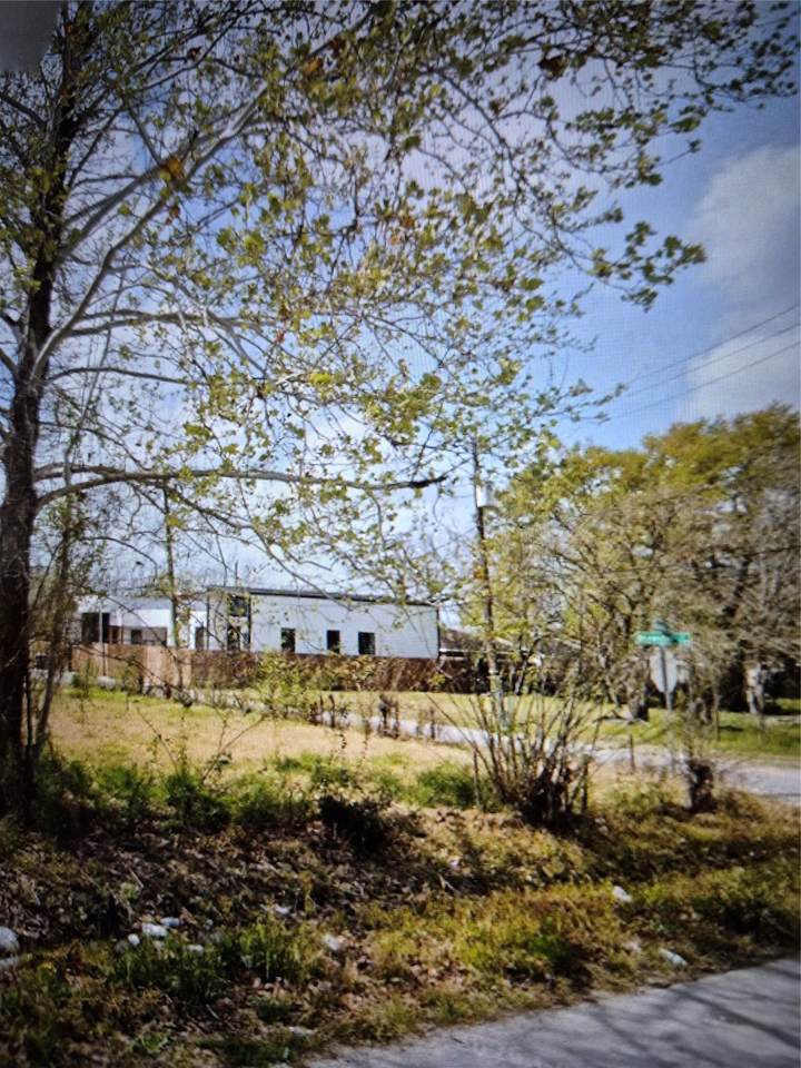 3202 Roland Street - Photo 1