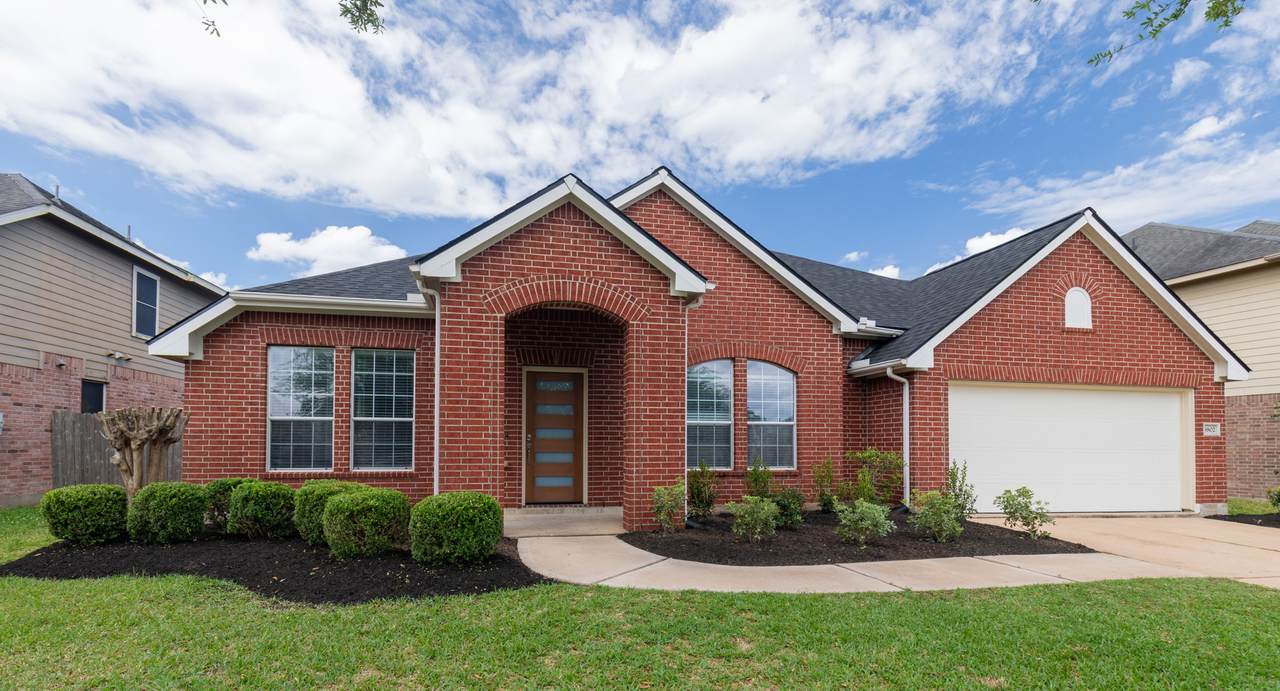 8802 Rocky Knoll Lane - Photo 1