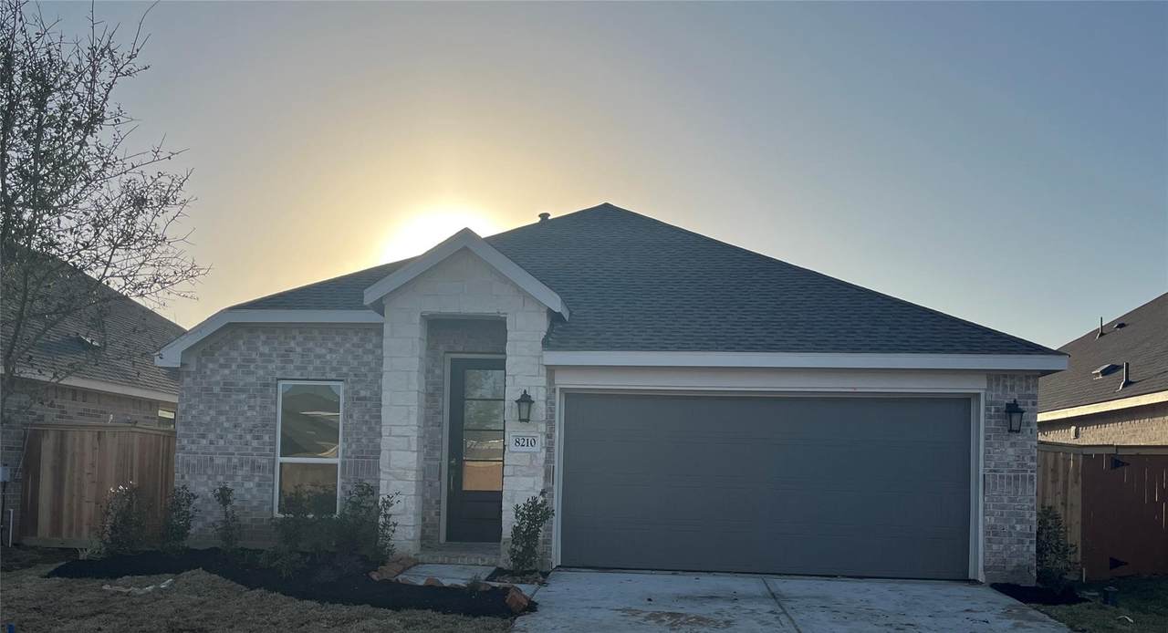 31502 San Floro Drive - Photo 1