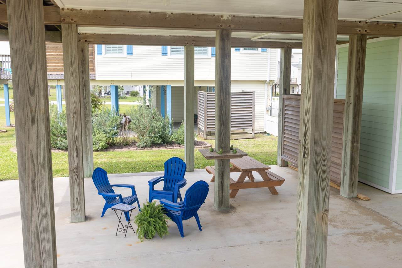4106 Temprano - Photo 1