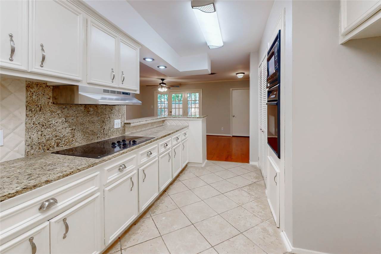 5338 Creekbend Drive - Photo 1