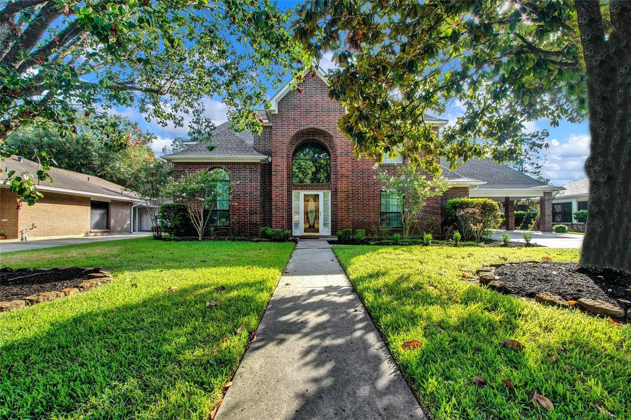 611 Hickory Street - Photo 1