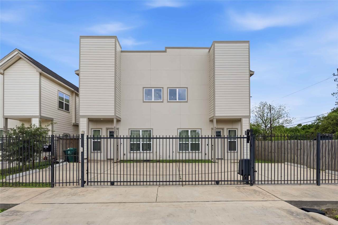 9320 Coffee Street - Photo 1