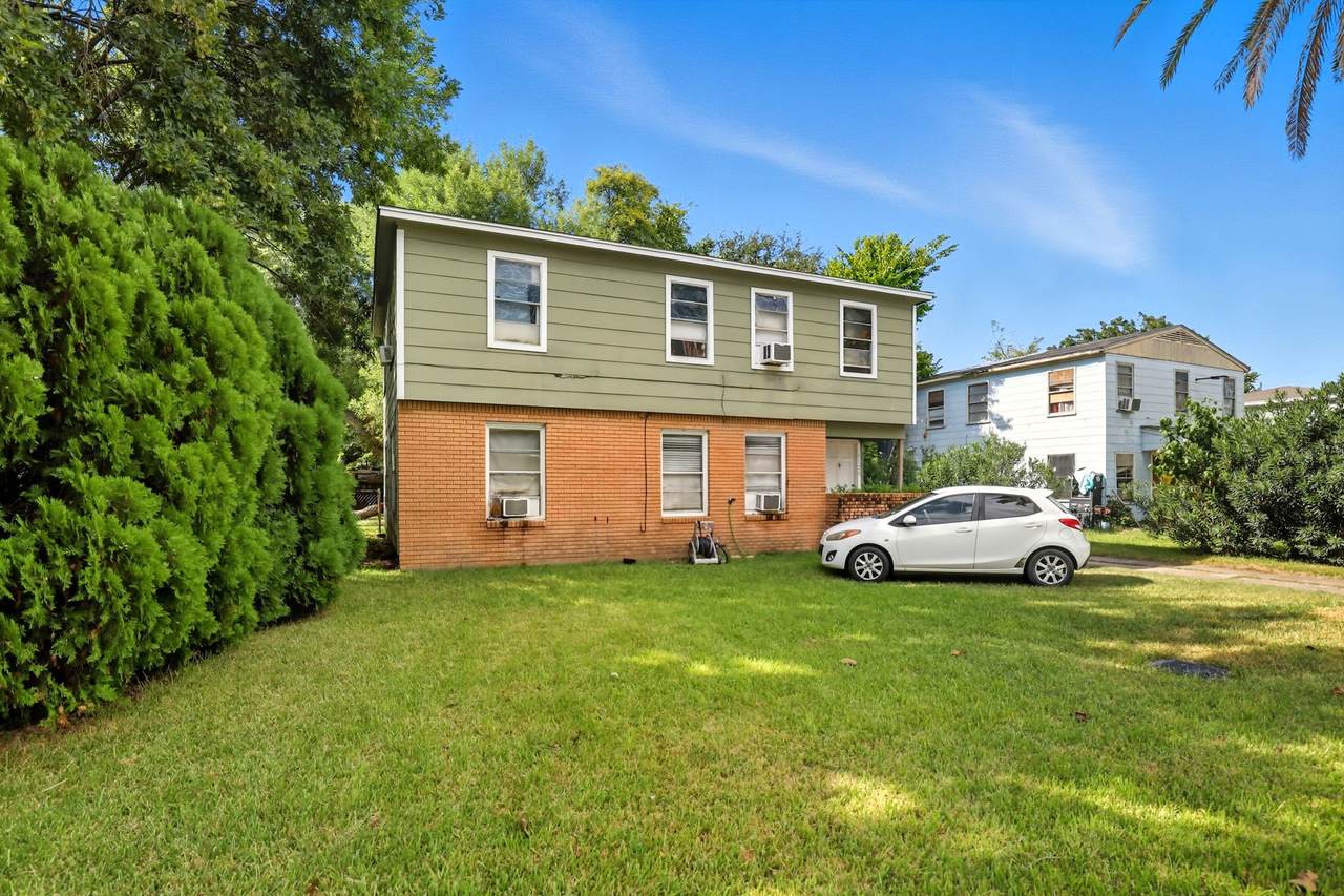 1123 1st Avenue - Photo 1