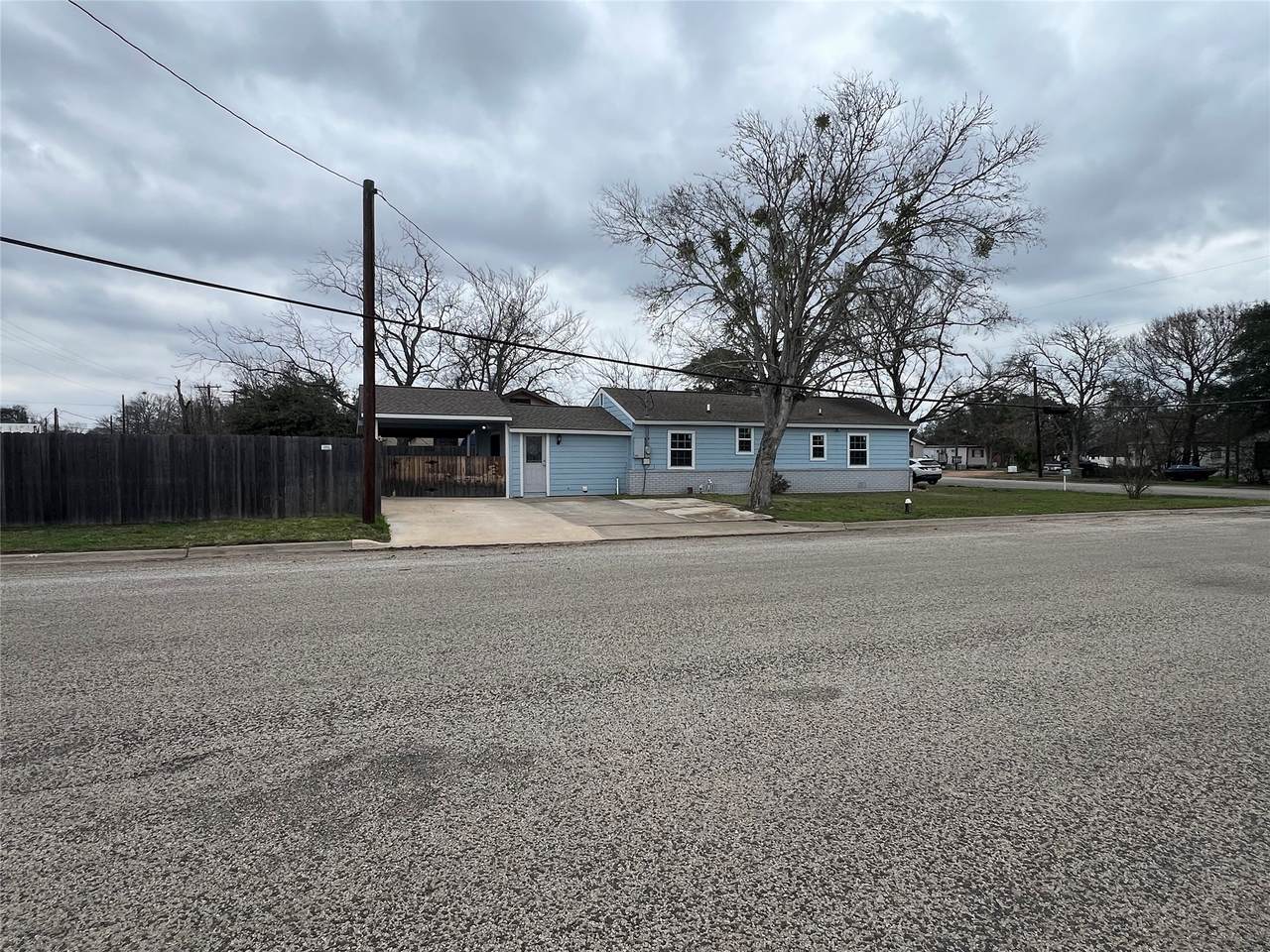 711 Grimes Street - Photo 1