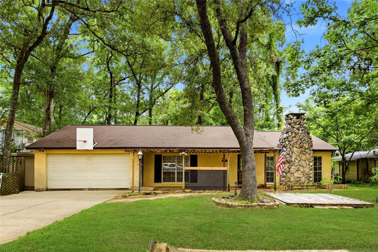 235 Thunderbird Court - Photo 1