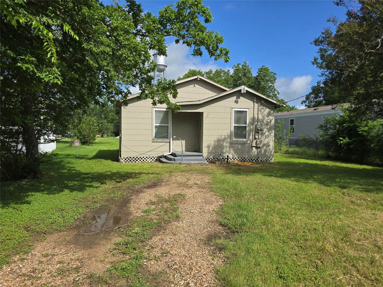 115 Dallas Street - Photo 1