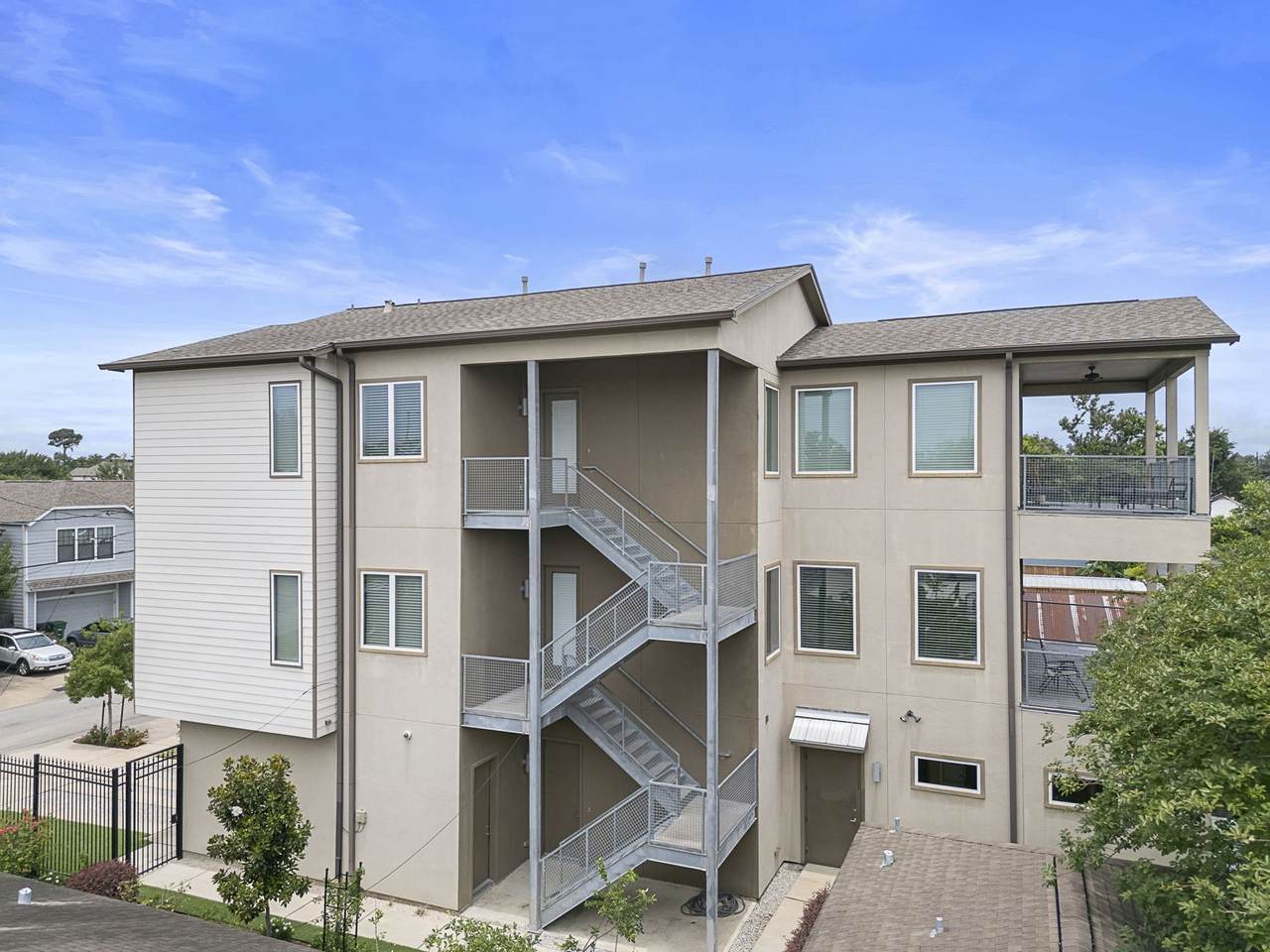 1304 Nashua Street - Photo 1