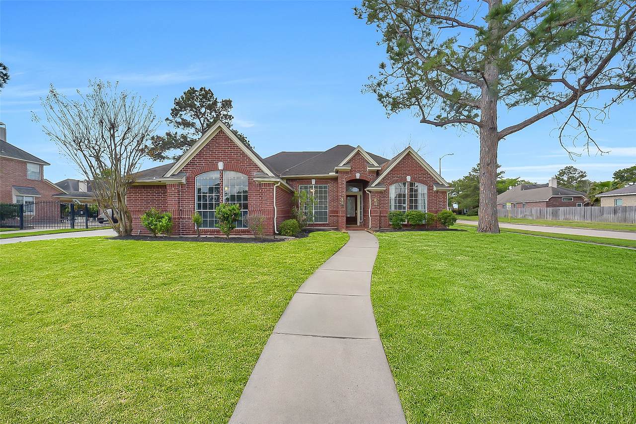 20739 Maple Village Drive - Photo 1