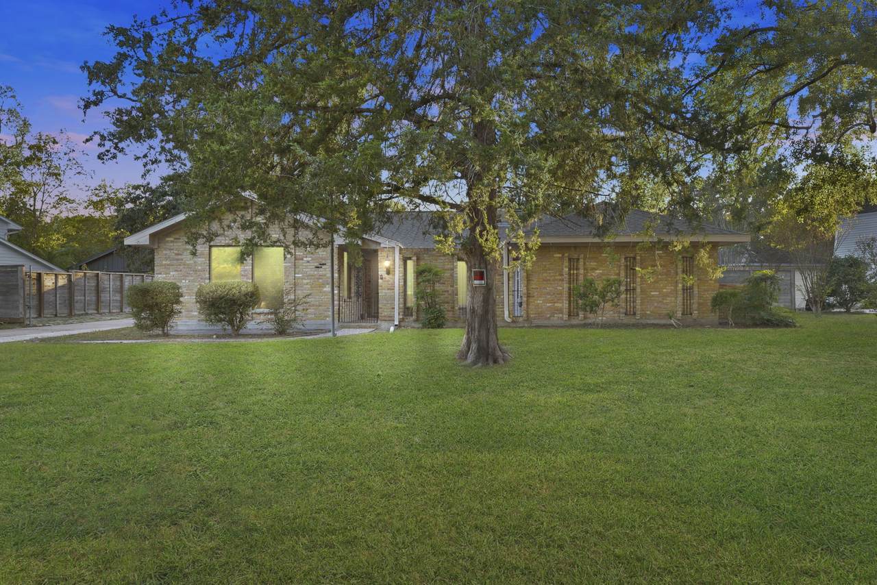 639 Ames Street - Photo 1