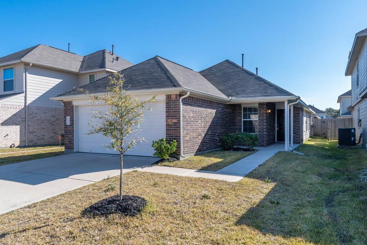 18843 Venito Drive - Photo 1