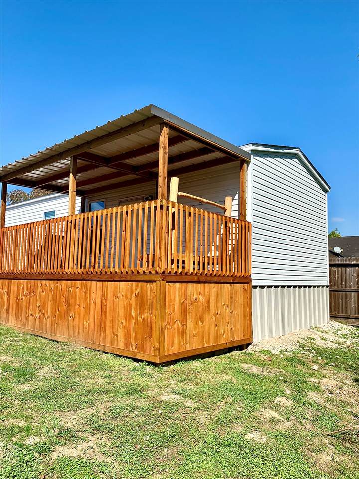 3621 County Road 161 - Photo 1