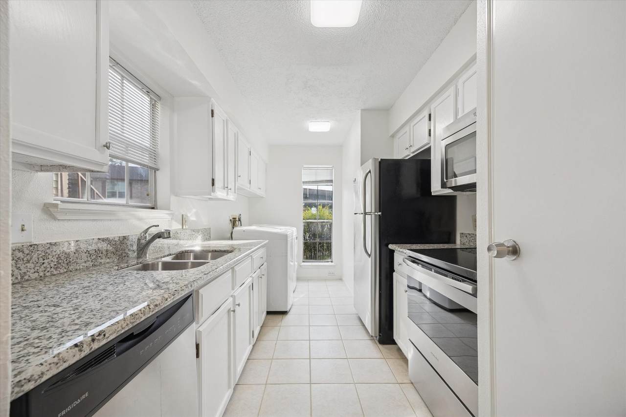 2120 El Paseo Street - Photo 1