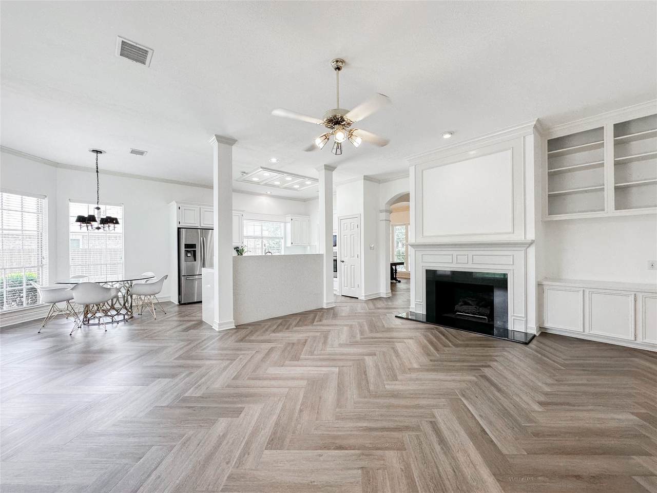 24714 Weld Court - Photo 1
