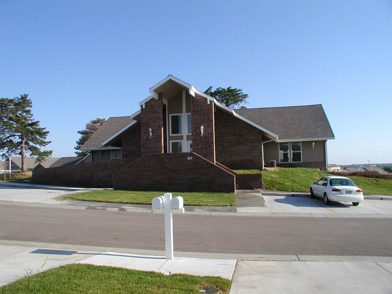 https://bt-photos.global.ssl.fastly.net/harmls/1280_boomver_1_84554629-2.jpg