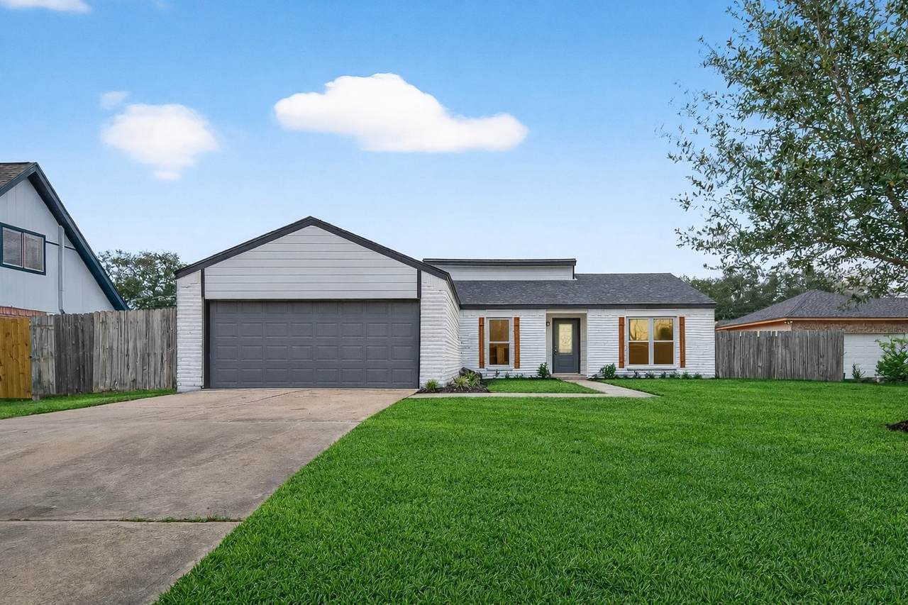 13110 Naples Lane - Photo 1