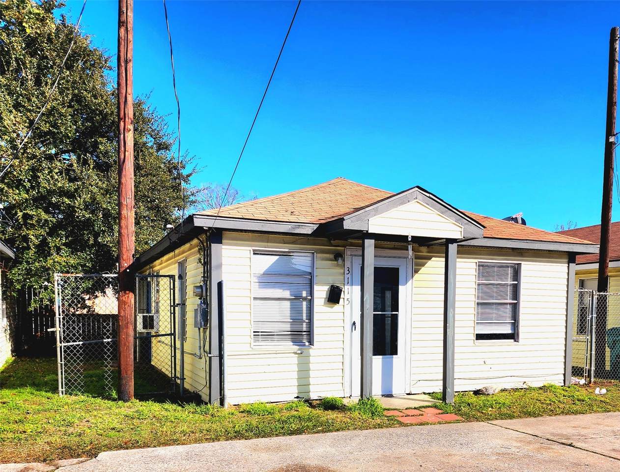 3115 Christie Street - Photo 1
