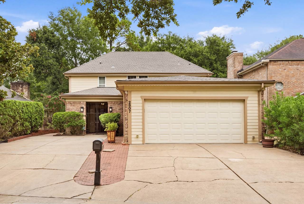 2807 Quail Hollow Drive - Photo 1