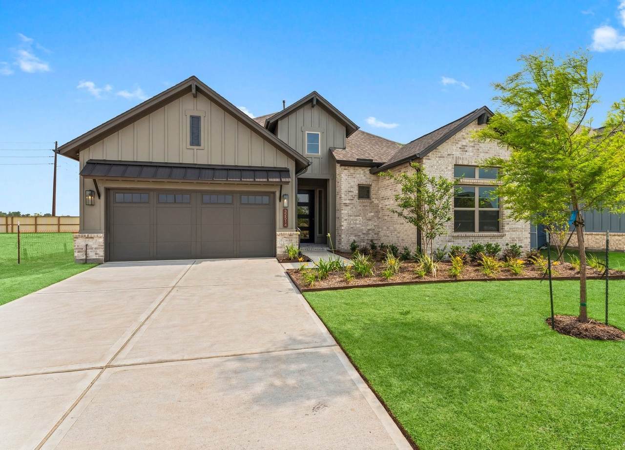 32514 Ebony Jewelwing Court - Photo 1