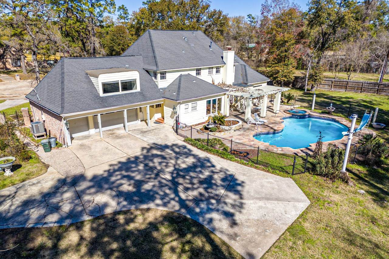 1407 Ella Circle - Photo 1