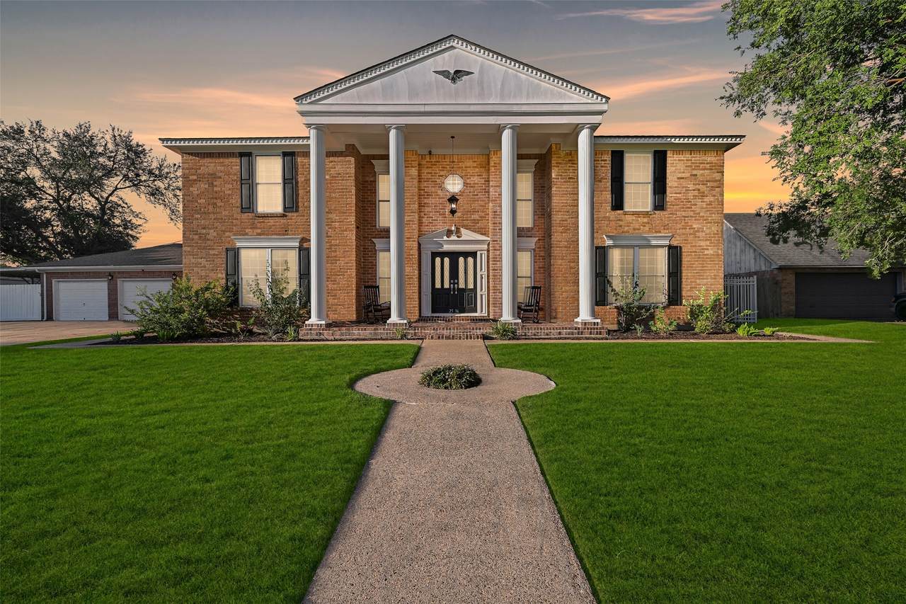 2536 22nd Avenue - Photo 1