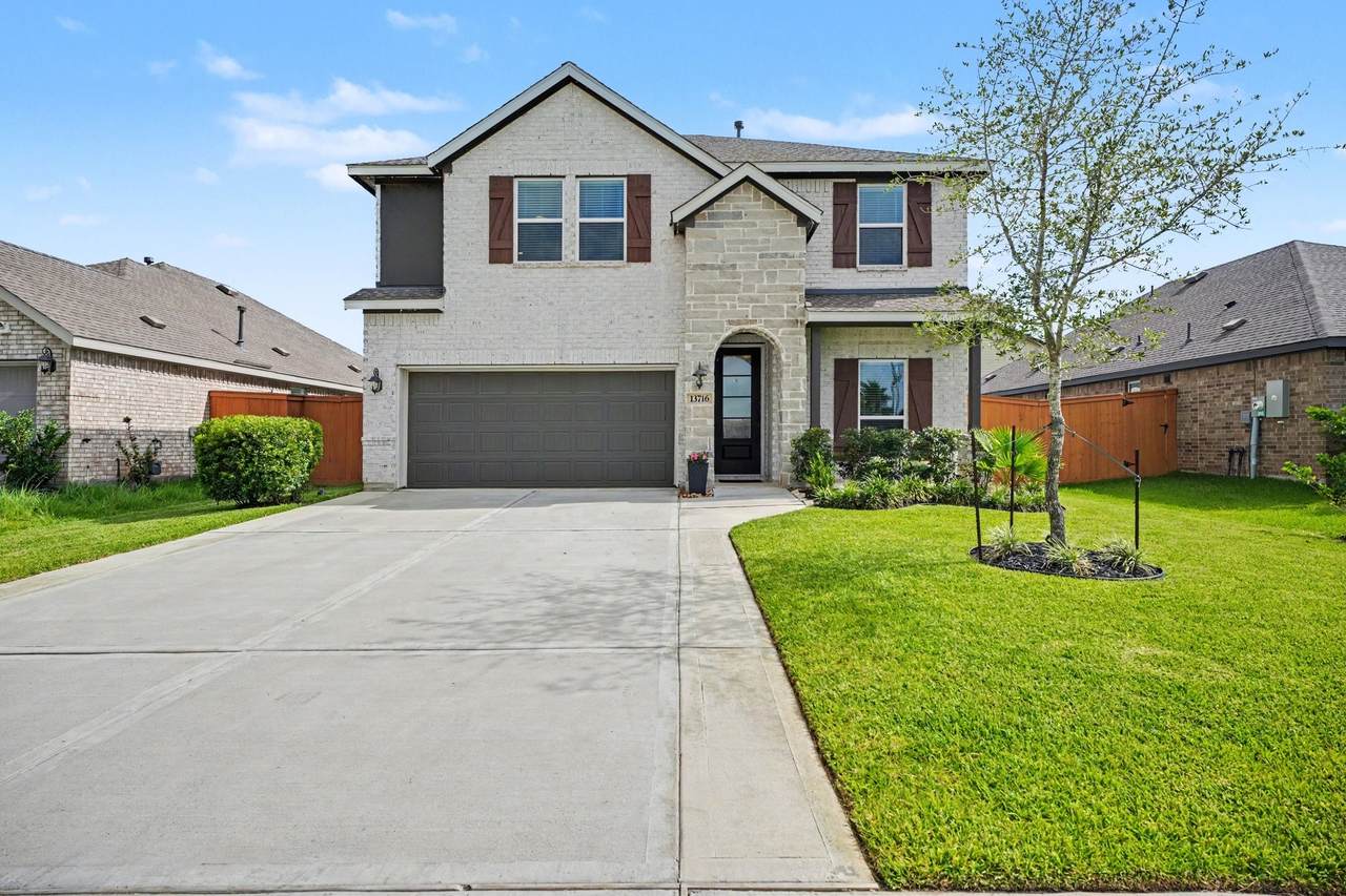 13716 Windward Mist Drive - Photo 1