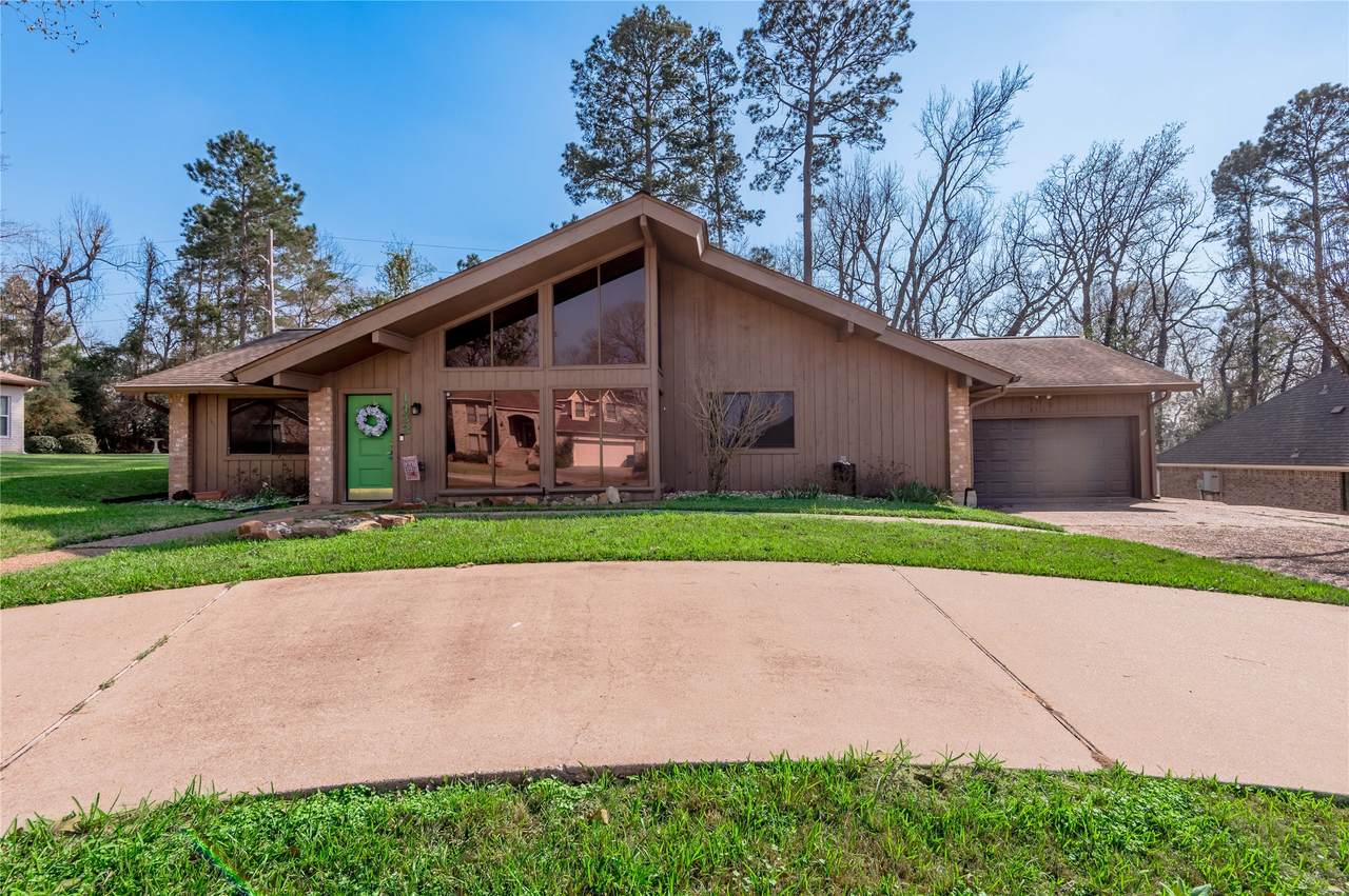 1433 Green Briar Drive - Photo 1