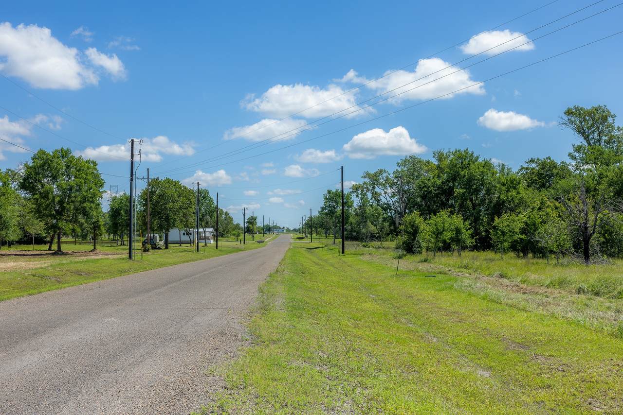 6534 Atakapan Trail - Photo 1