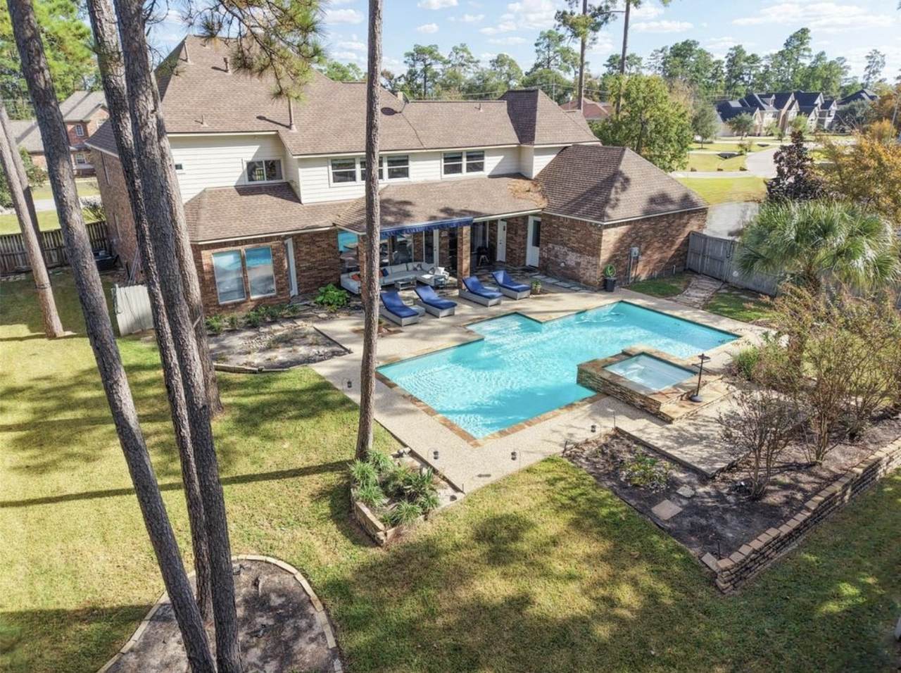 25307 Piney Bend Court - Photo 1