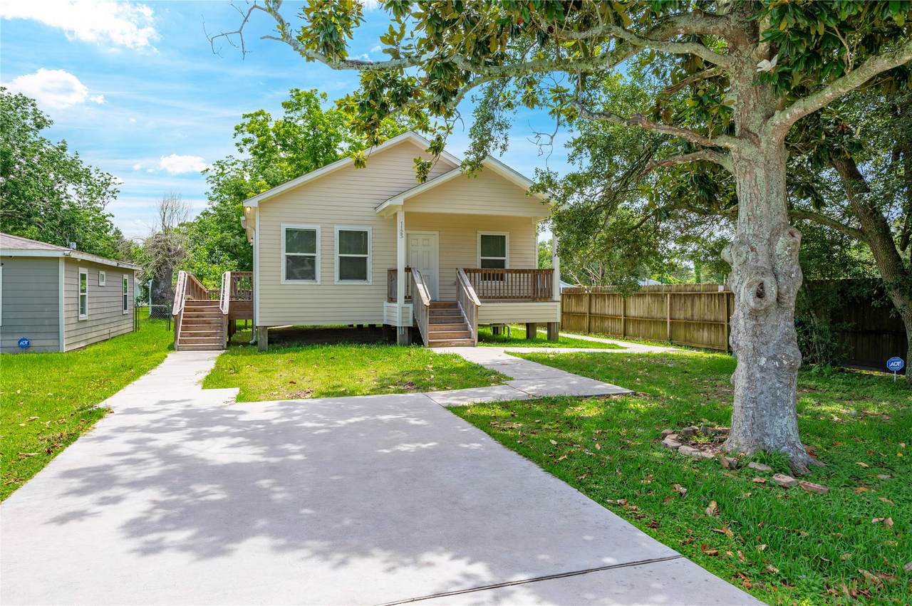 1125 Lake Road - Photo 1