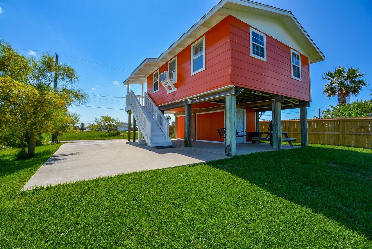 7120 Hunter Dr - Photo 1