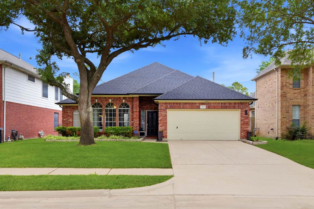 2105 Mossy Trail Drive - Photo 1