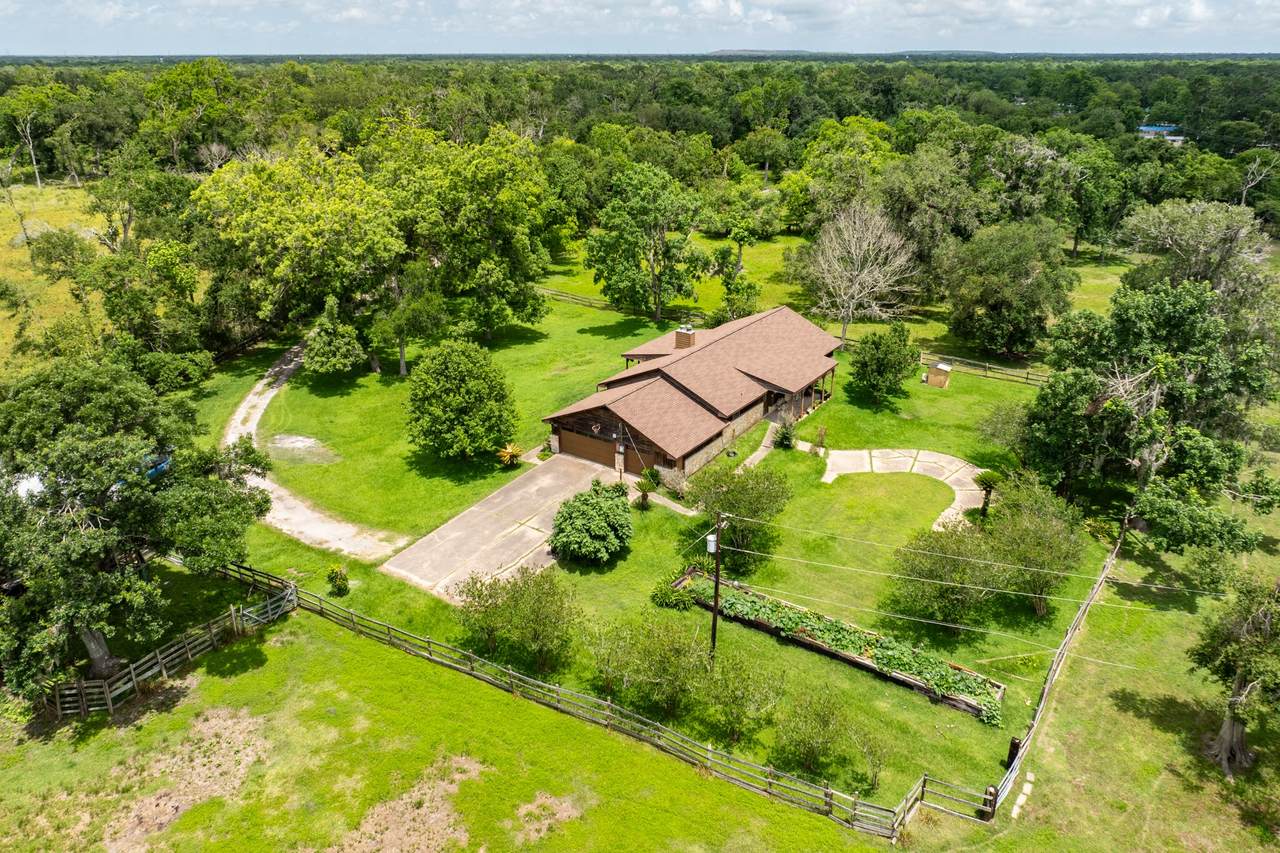 4821 County Road 288 - Photo 1
