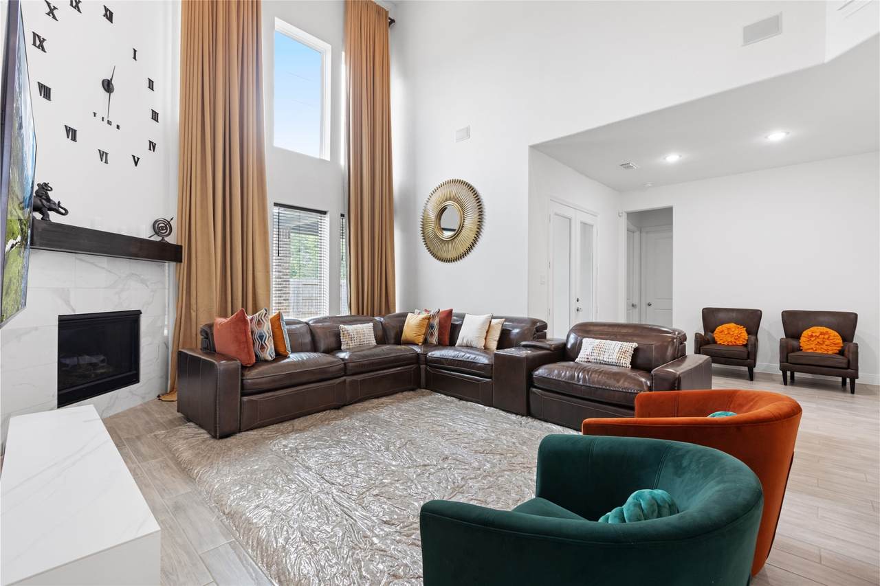 5006 Bent Tree Drive - Photo 1