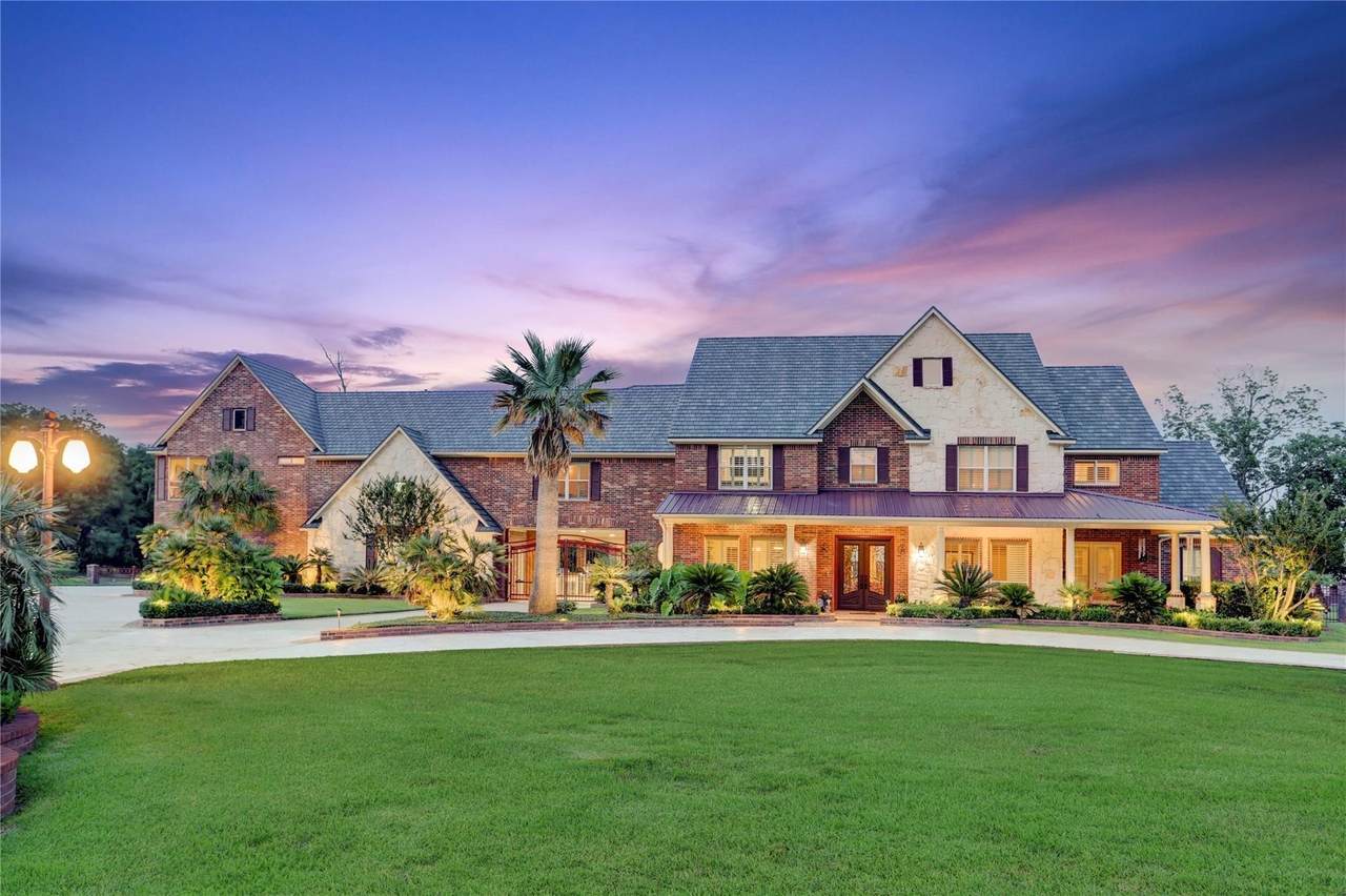 607 Oyster Shell Court - Photo 1