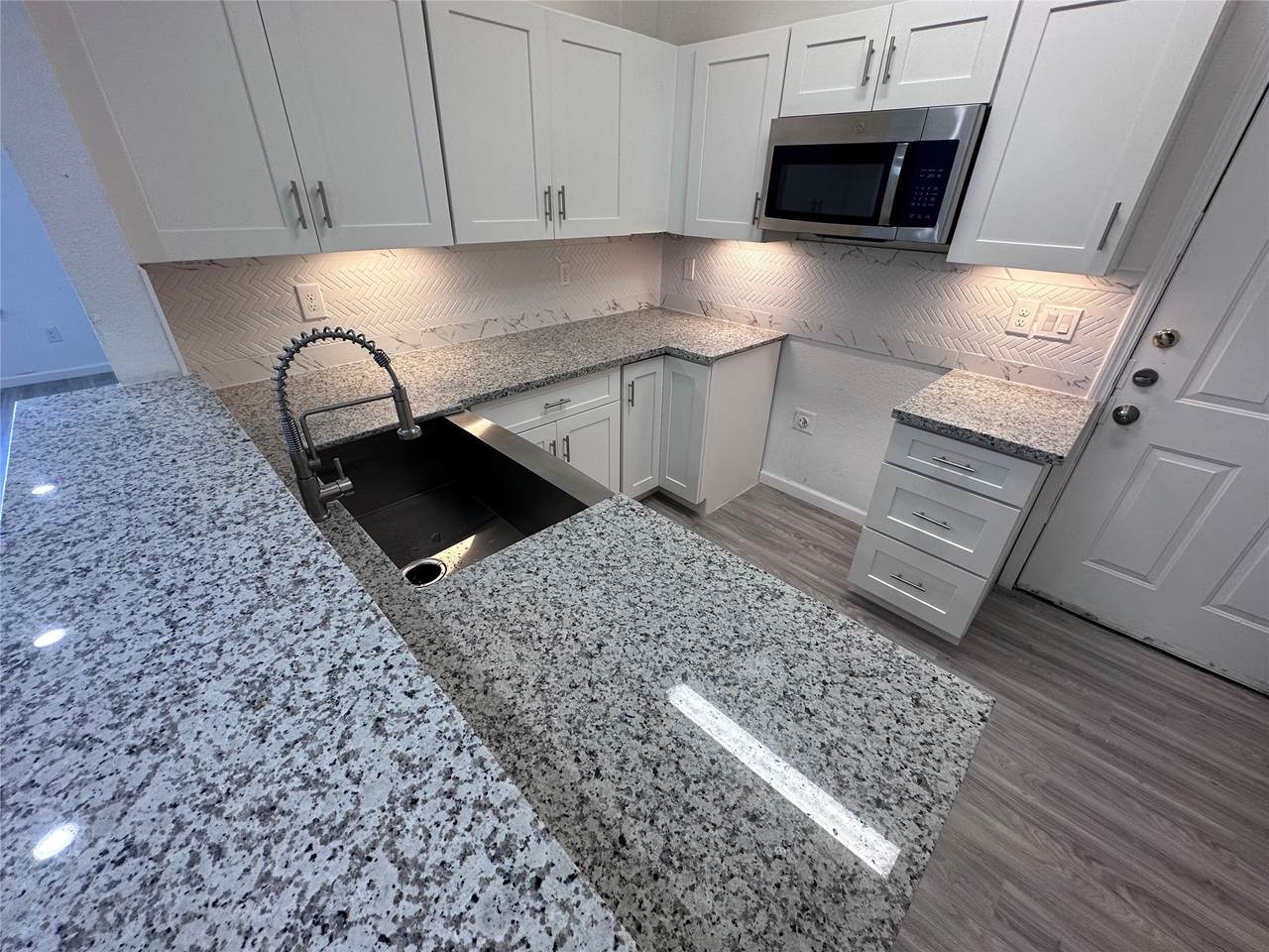 6946 Paris Street - Photo 1