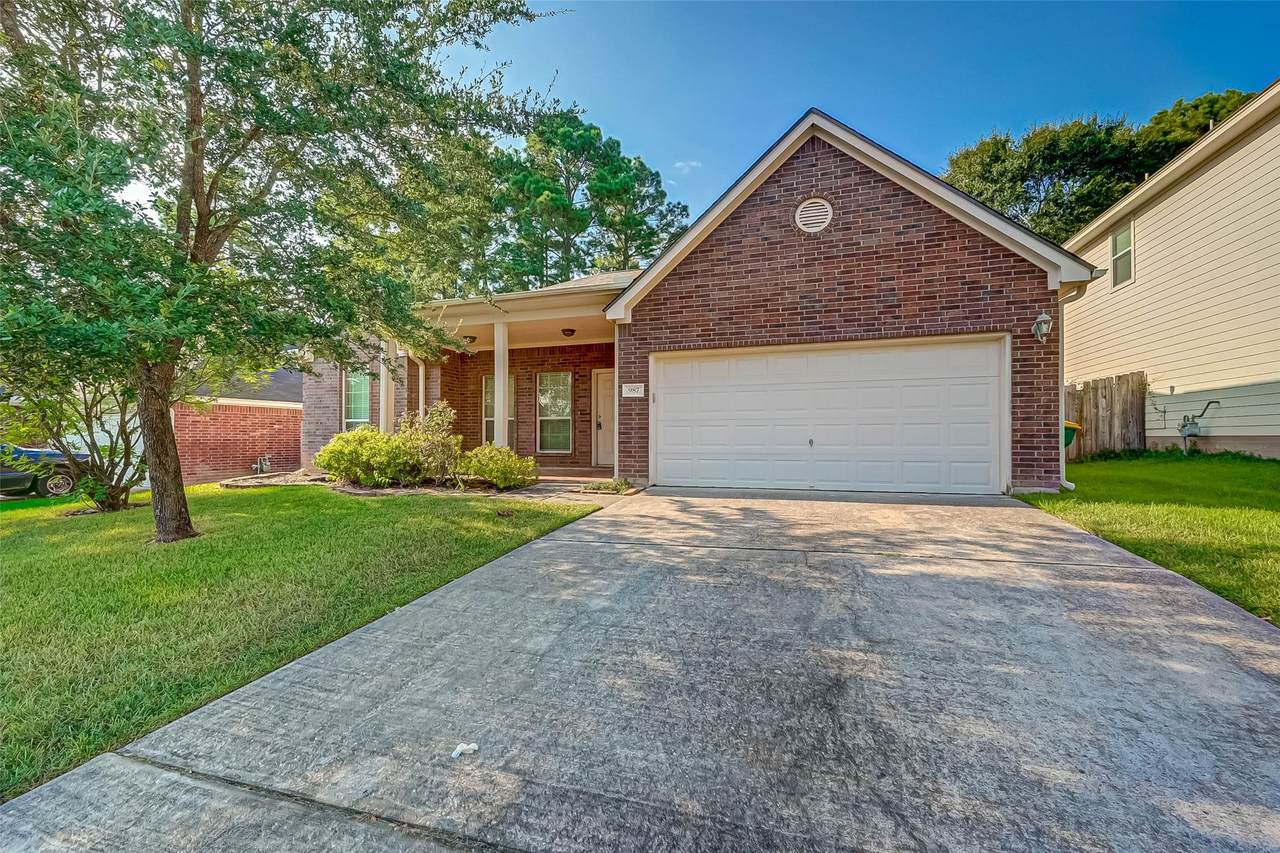 987 Arbor Crossing - Photo 1