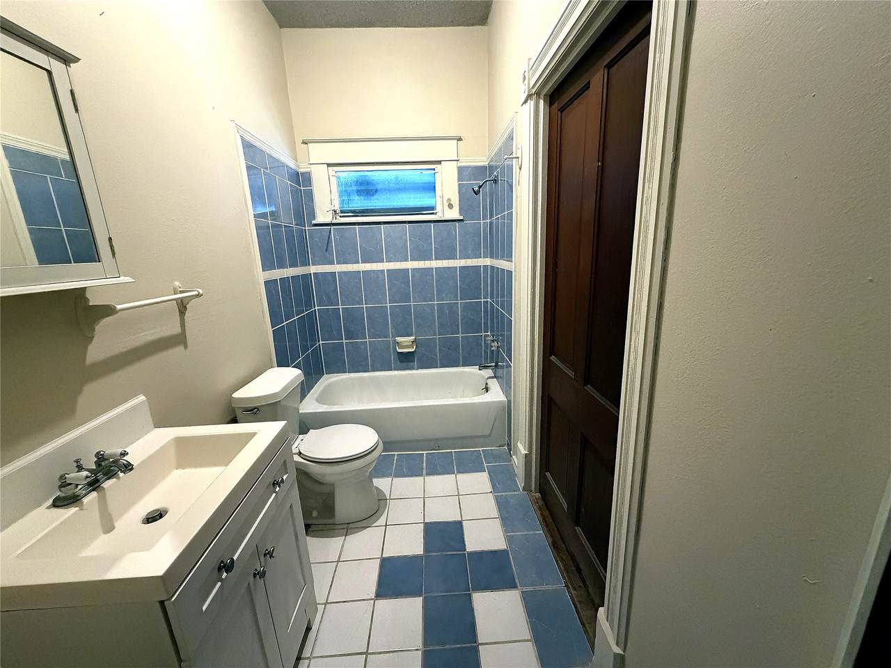 https://bt-photos.global.ssl.fastly.net/harmls/1280_boomver_1_85854670-2.jpg