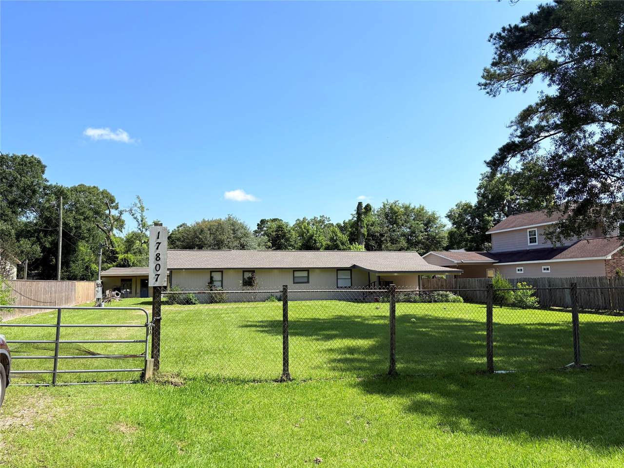 17807 Dean Court - Photo 1