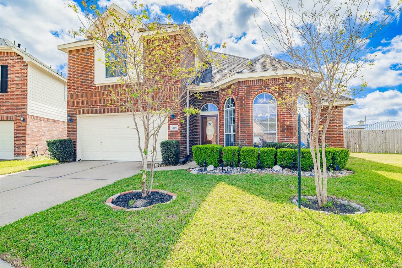 7206 Sheffield Falls Court - Photo 1