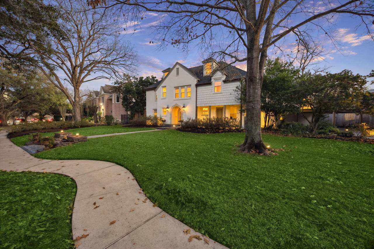 2305 Blue Bonnet Boulevard - Photo 1