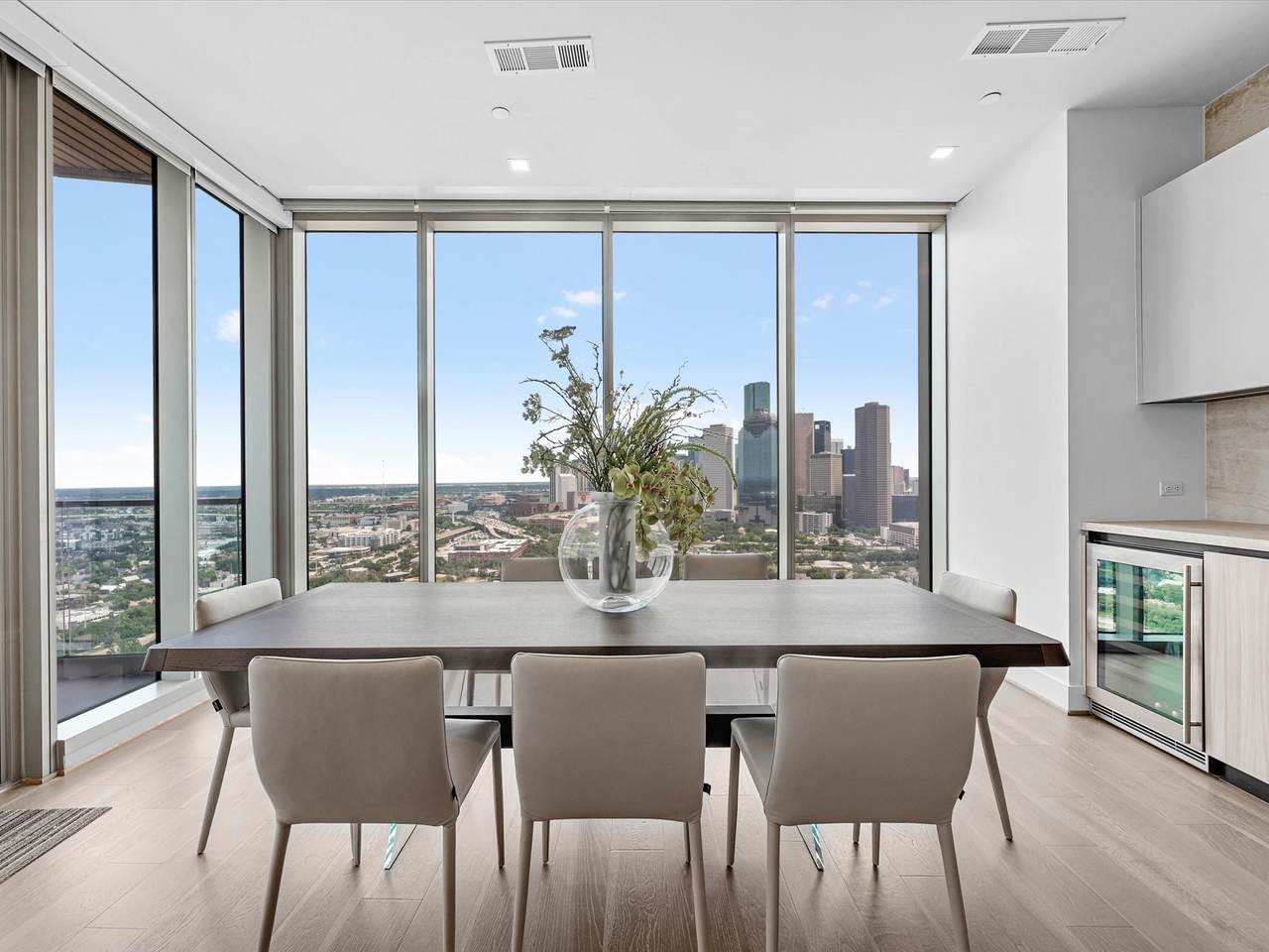 1711 Allen Parkway - Photo 1