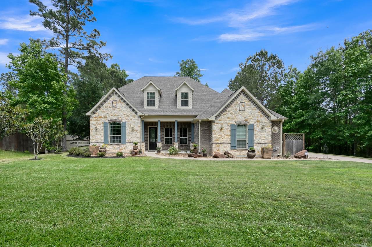 409 Ridgelake Scenic Drive - Photo 1